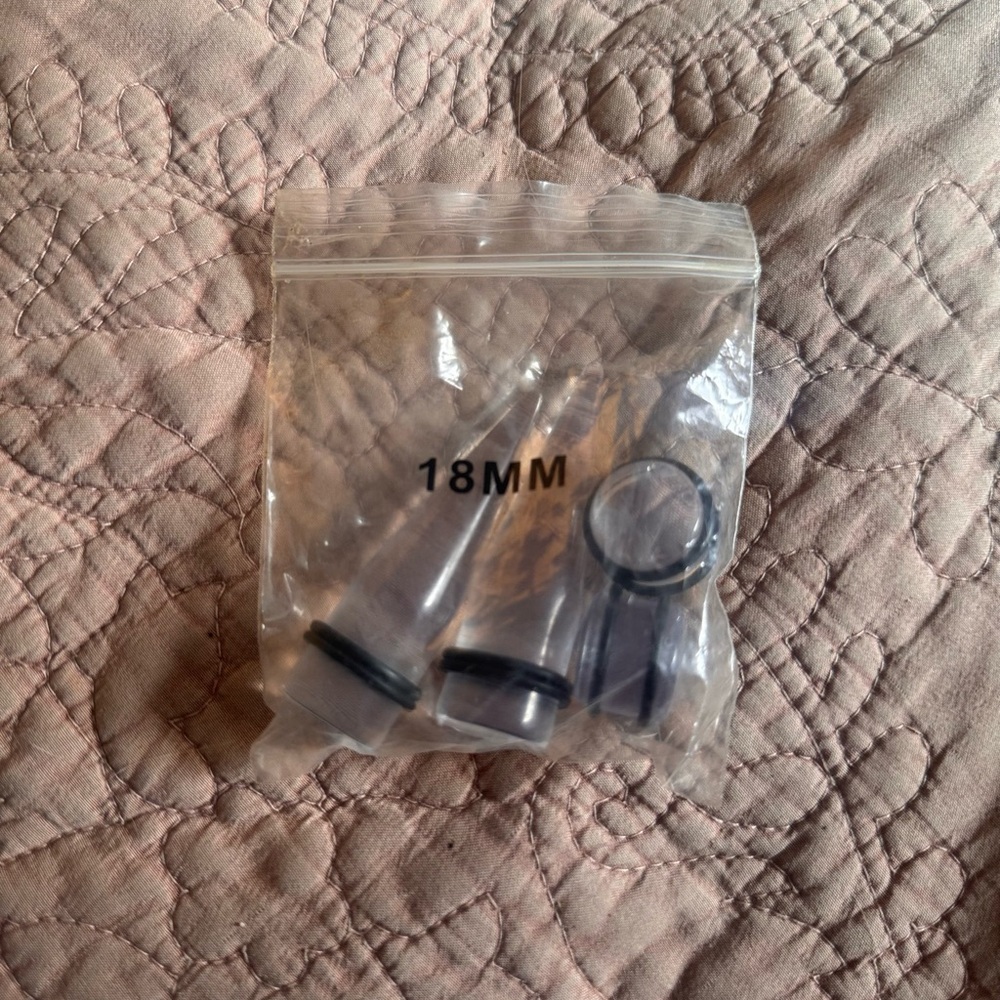 18MM clear acrylic tapers and plugs